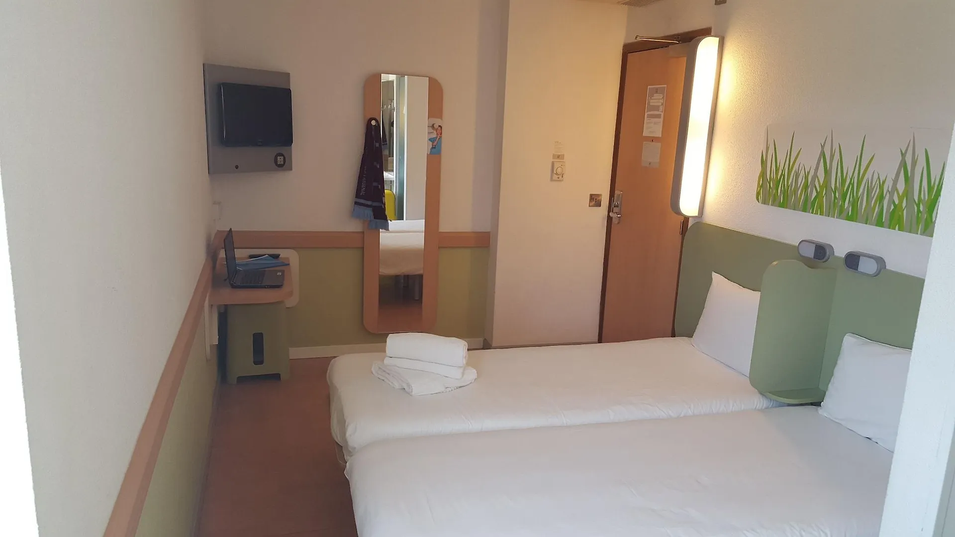 Ibis Budget Leeds Centre Crown Point Road Leeds (West Yorkshire)