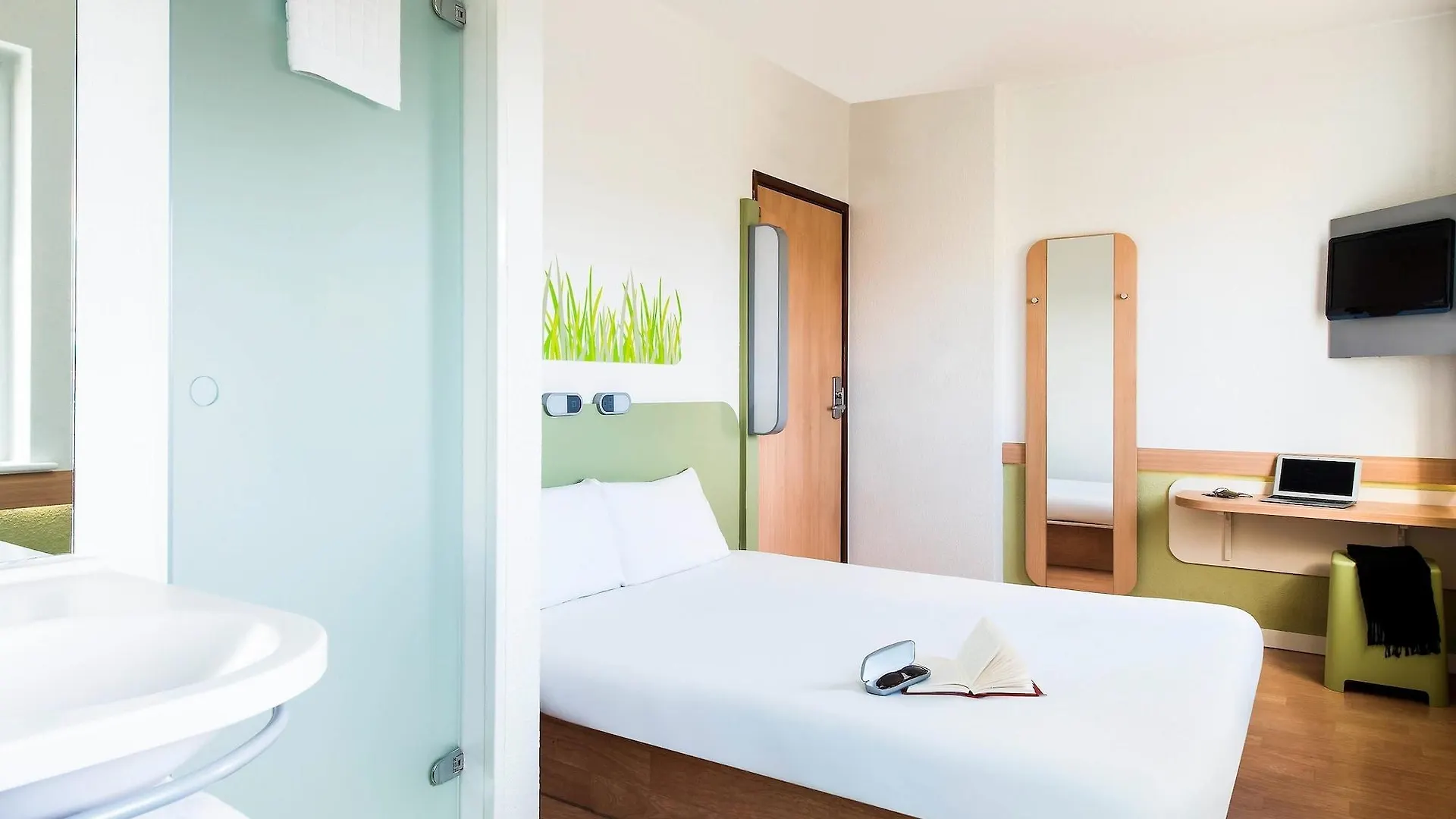 Ibis Budget Leeds Centre Crown Point Road 2*, Leeds (West Yorkshire)