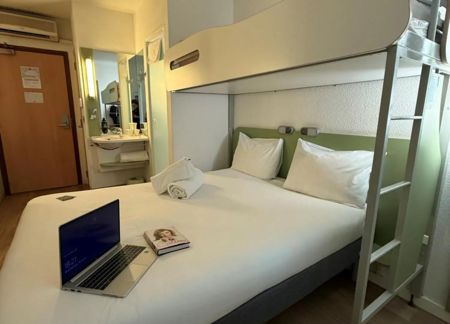 Ibis Budget Leeds Centre Crown Point Road United Kingdom